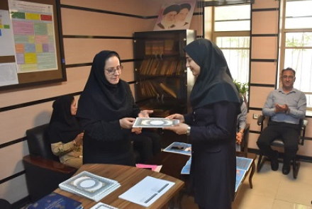تجلیل از کارشناس روان به مناسبت روز روانشناس